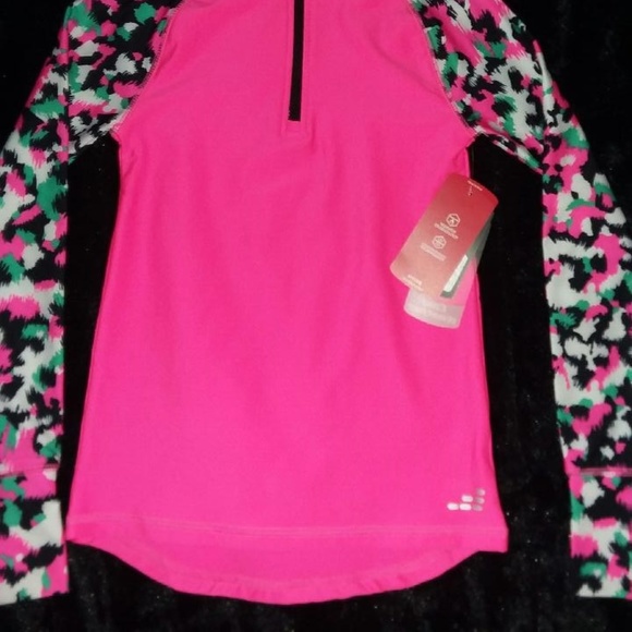 BCG pullover - NWT - Picture 2 of 4